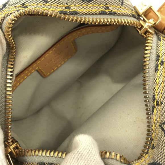 LOUIS VUITTON Jeanne Shoulder Bag - Picture 5 of 13